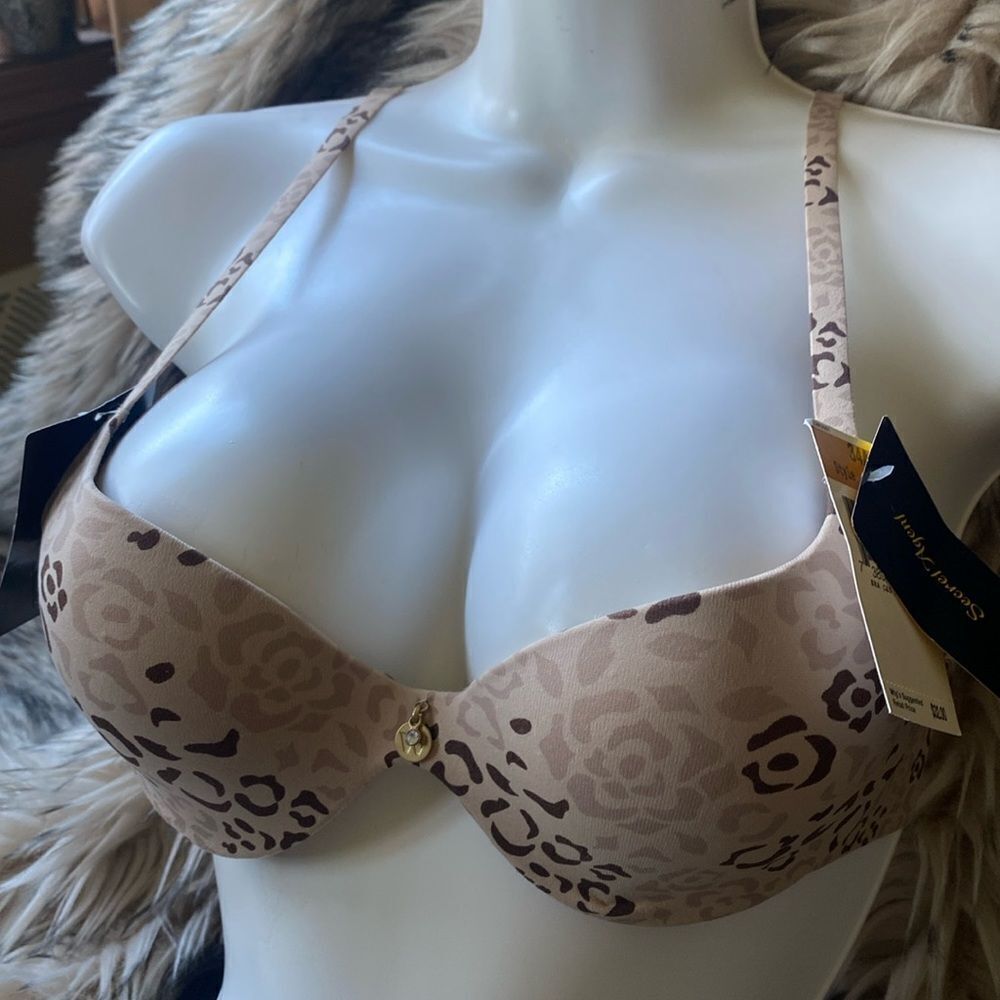 Push Up Padded molded no slip Bra by Wonderbra